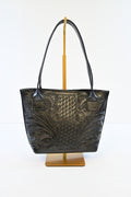 BLACK HANDCRAFTED CHISELED HANDBAG