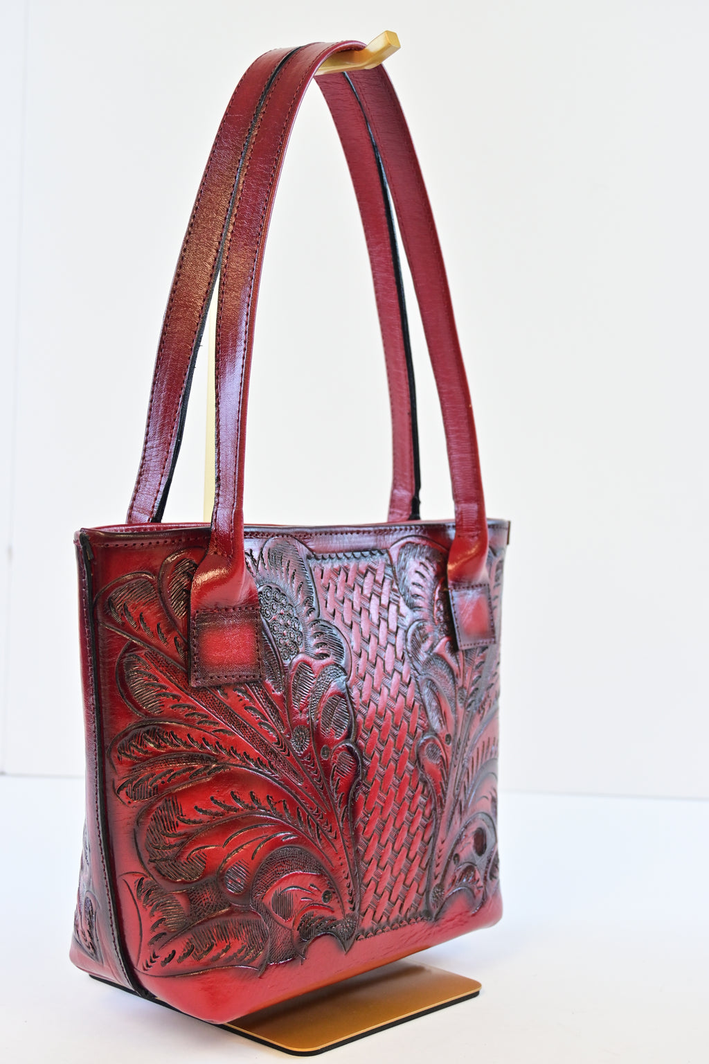RED HANDCRAFTED CHISELED HANDBAG
