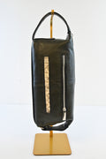 BLACK TRAVEL BAG WITH NATURAL PHYTON